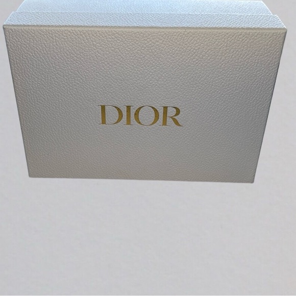 Dior White Pebble Gold Lettering Gift Box With Lid Large - Picture 6 of 9